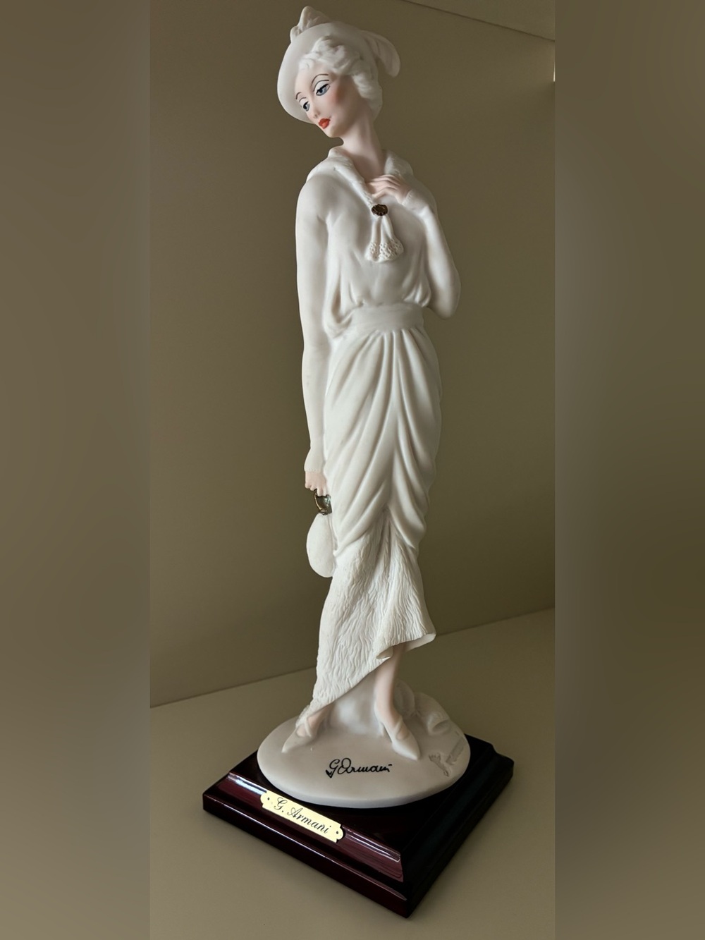 Giuseppe Armani Florence Figurine 1987 - Lady with a Handbag - NWOT - Italy